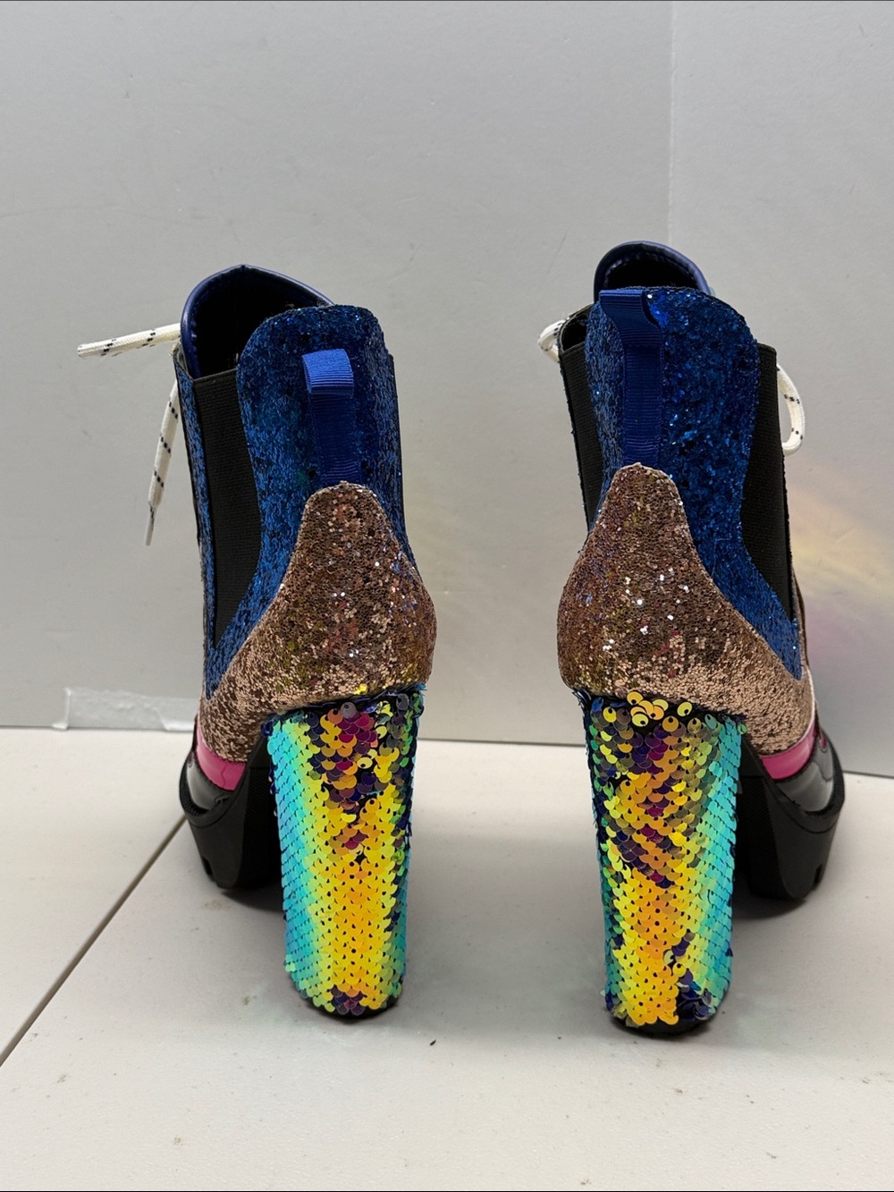 Cape Robbin Nell Chunky Boots Sequin Glitter Platform Pink Gold Sz 7.5 - Picture 3 of 6